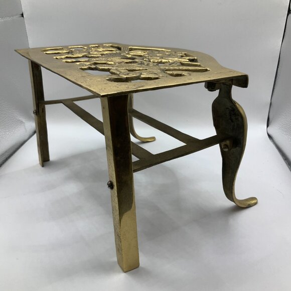 Brass Metal Vintage Gold Finish Footrest Kettle Stand Birds of Paradise - Picture 9 of 10